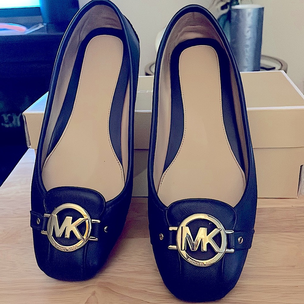 Michael kors flats, size 8, dark blue